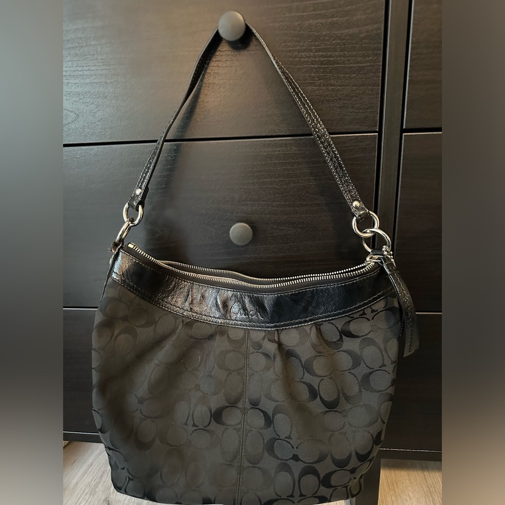 Coach shoulder bag with matching wallet